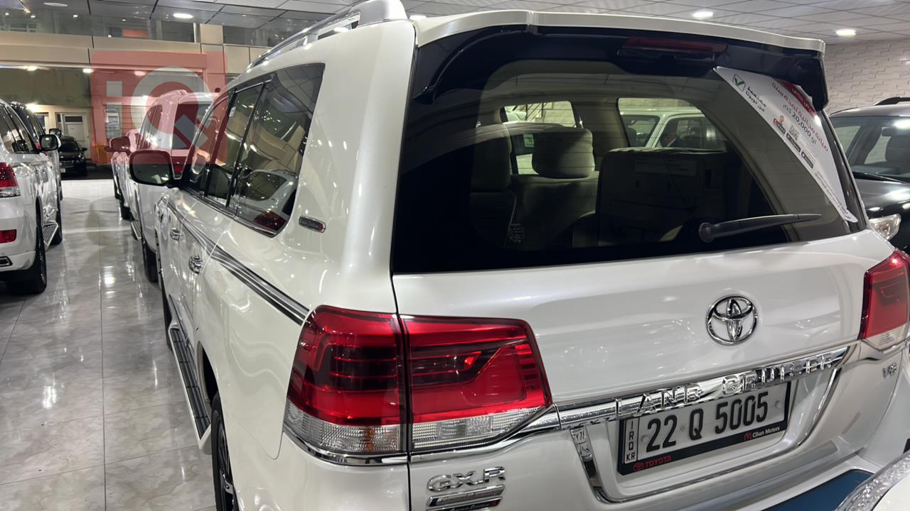 تويوتا لاندكروزر